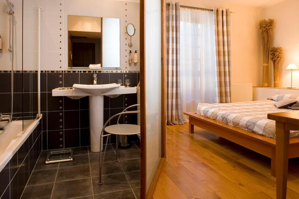 Hotel Les Remparts Mirepoix  Pokój zdjęcie
